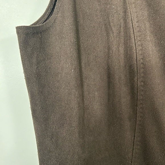 Max Studio Brown Western Cowgirl style Faux Suede Zipper Vest- Small - Picture 3 of 7